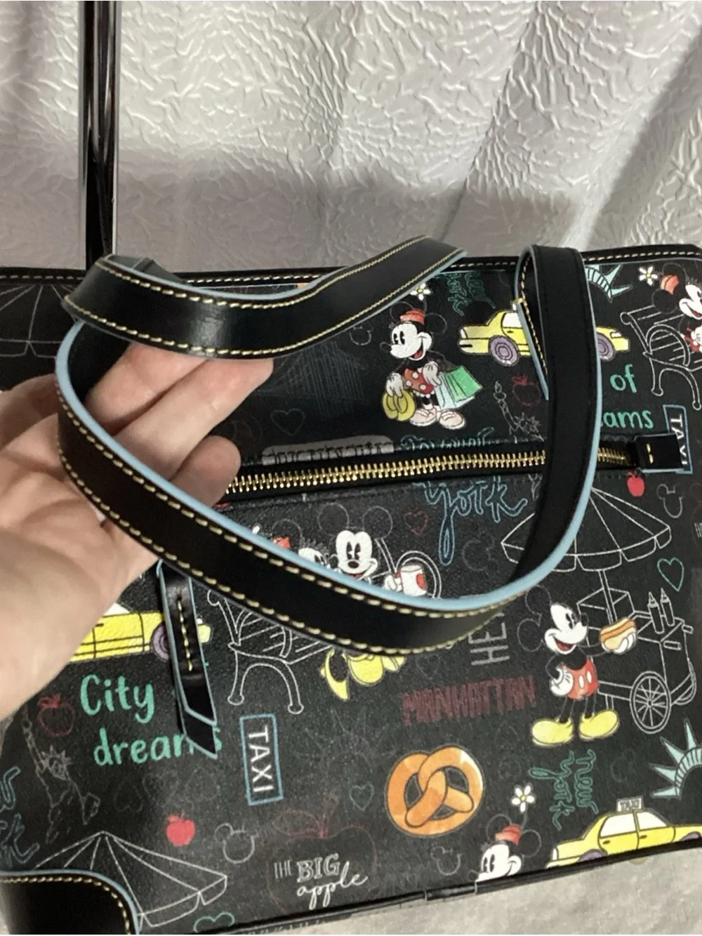 Dooney & Bourke Disney Mickey & Minnie Mouse New York City Icons Tote Bag EUC